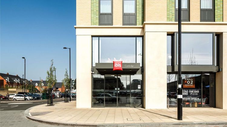 Ibis Cambridge Central Station Exterior
