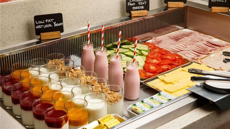 <b>Ibis Styles London Ealing Restaurant</b>. Images powered by <a href="https://iceportal.shijigroup.com/" title="IcePortal" target="_blank">IcePortal</a>.