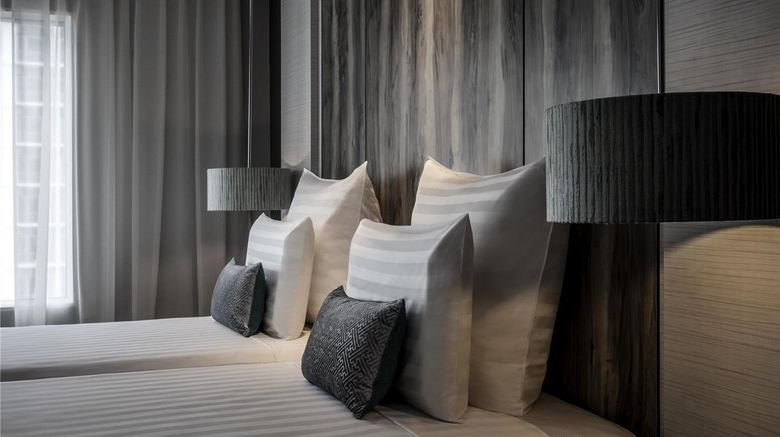 <b>Pullman Miri Waterfront Room</b>. Images powered by <a href="https://iceportal.shijigroup.com/" title="IcePortal" target="_blank">IcePortal</a>.