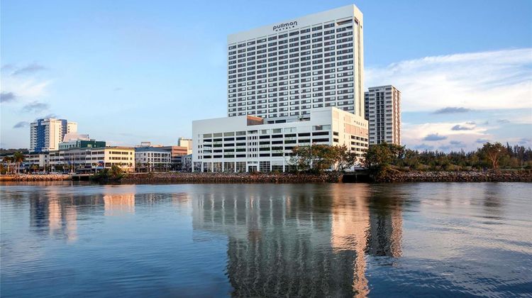 Pullman Miri Waterfront Exterior