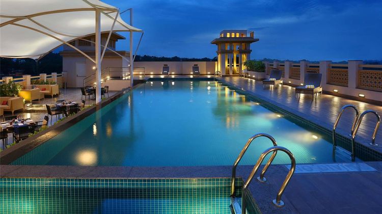Grand Mercure Mysore Pool