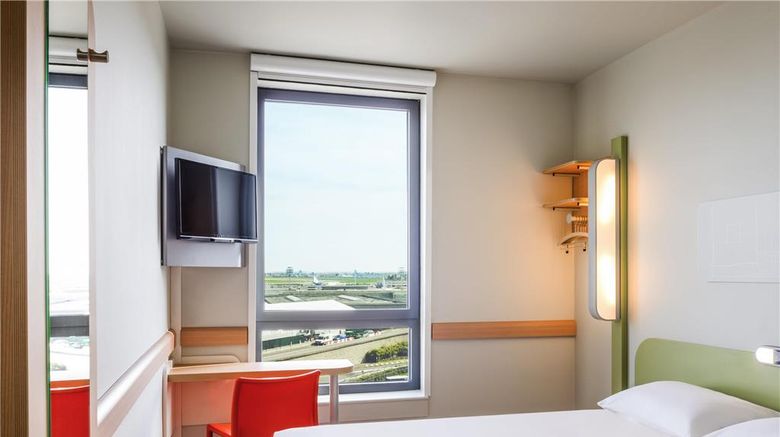 <b>Ibis Budget Orly Aeroport Room</b>. Images powered by <a href="https://iceportal.shijigroup.com/" title="IcePortal" target="_blank">IcePortal</a>.