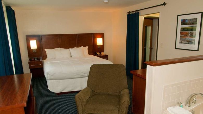 <b>Hatfield Inn Suite</b>. Images powered by <a href="https://iceportal.shijigroup.com/" title="IcePortal" target="_blank">IcePortal</a>.