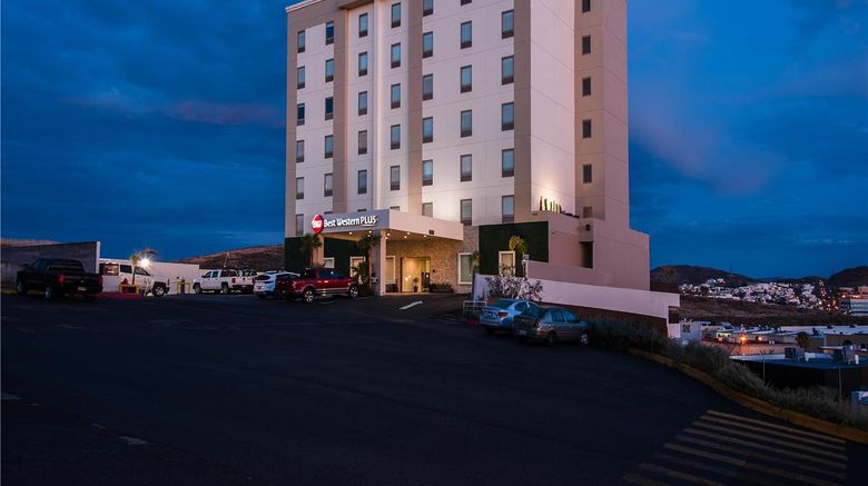 <b>Best Western Plus Chihuahua Juventud Exterior</b>. Images powered by <a href="https://iceportal.shijigroup.com/" title="IcePortal" target="_blank">IcePortal</a>.