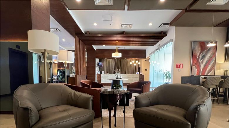 <b>Best Western Plus Chihuahua Juventud Lobby</b>. Images powered by <a href="https://iceportal.shijigroup.com/" title="IcePortal" target="_blank">IcePortal</a>.