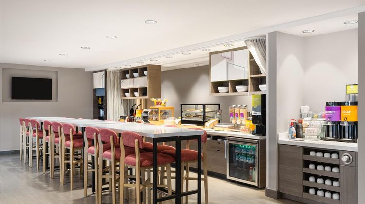 Home2 Suites by Hilton Alexandria Restaurant