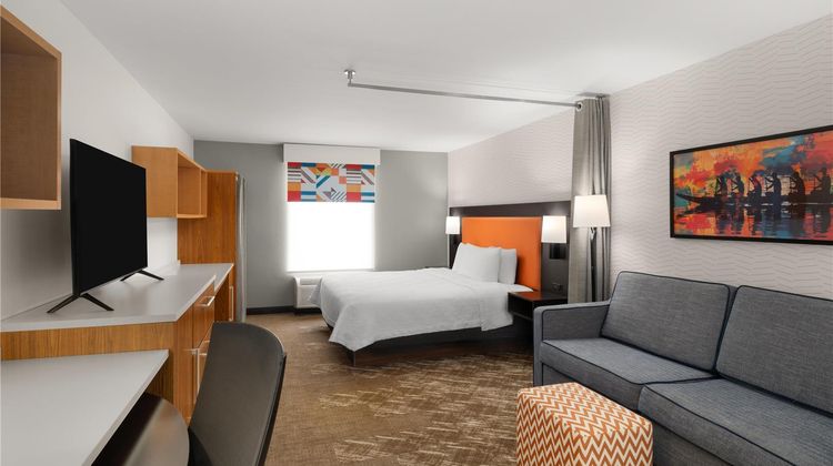Home2 Suites by Hilton Alexandria Room