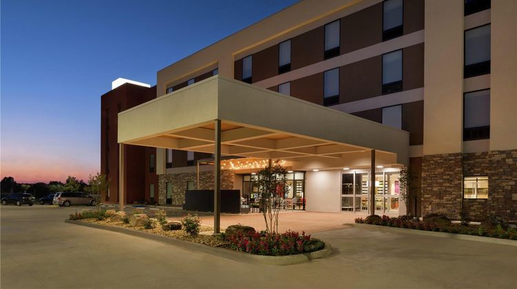 Home2 Suites by Hilton Alexandria Exterior