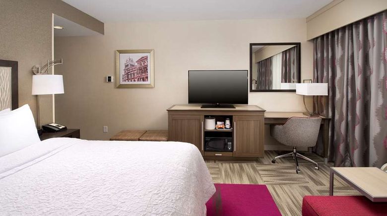 <b>Hampton Huntsville/Village of Providence Room</b>. Images powered by <a href="https://iceportal.shijigroup.com/" title="IcePortal" target="_blank">IcePortal</a>.