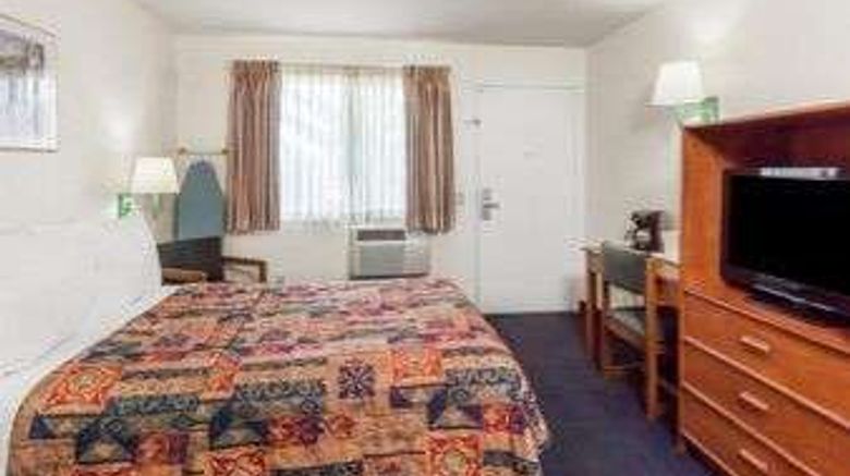 <b>Days Inn San Marcos Room</b>. Images powered by <a href="https://iceportal.shijigroup.com/" title="IcePortal" target="_blank">IcePortal</a>.