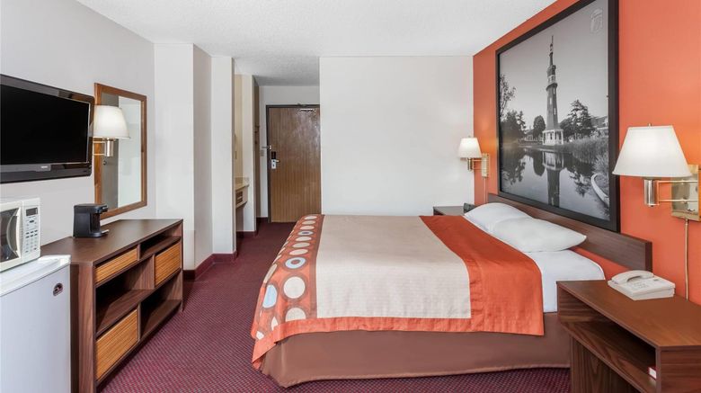 <b>Super 8 Washington/Peoria Area Room</b>. Images powered by <a href="https://iceportal.shijigroup.com/" title="IcePortal" target="_blank">IcePortal</a>.