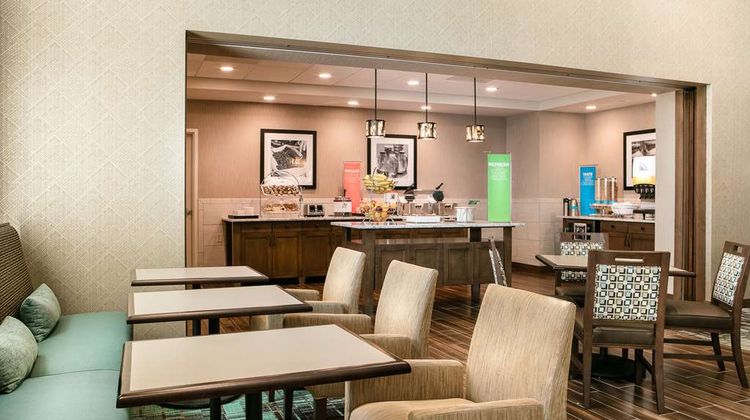 Hampton Inn & Suites Mason City Restaurant