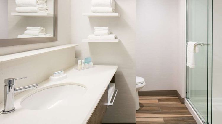 Hampton Inn & Suites Mason City Room
