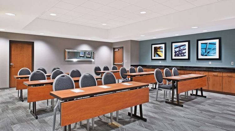 Hampton Inn & Suites N Huntingdon/Irwin Meeting
