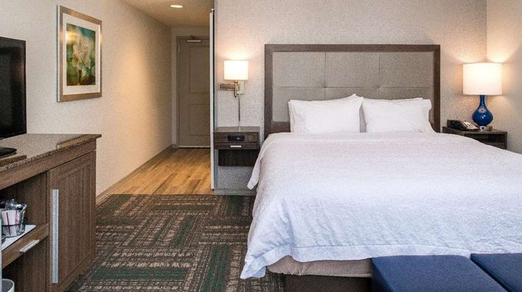 Hampton Inn & Suites N Huntingdon/Irwin Room