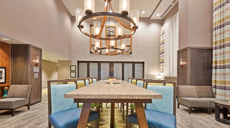 Hampton Inn & Suites N Huntingdon/Irwin Lobby