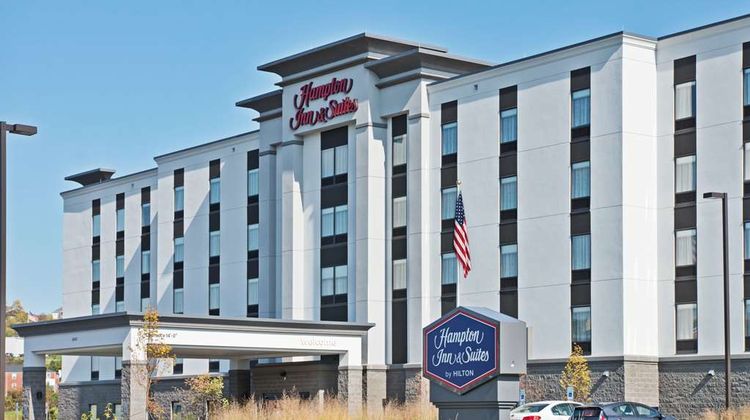 Hampton Inn & Suites N Huntingdon/Irwin Exterior