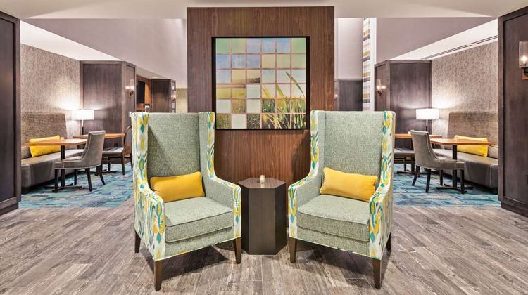 Hampton Inn & Suites N Huntingdon/Irwin Lobby