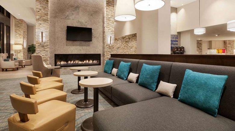 <b>Homewood Suites DC Convention Center Lobby</b>. Images powered by <a href="https://iceportal.shijigroup.com/" title="IcePortal" target="_blank">IcePortal</a>.