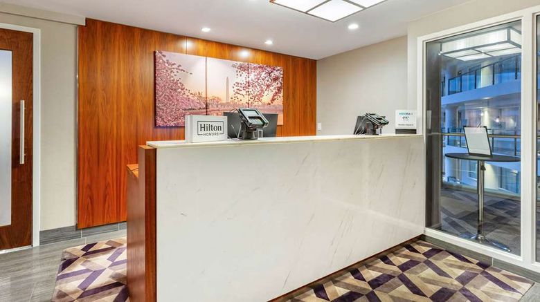 <b>Hilton Club The District Wash DC Lobby</b>. Images powered by <a href="https://iceportal.shijigroup.com/" title="IcePortal" target="_blank">IcePortal</a>.