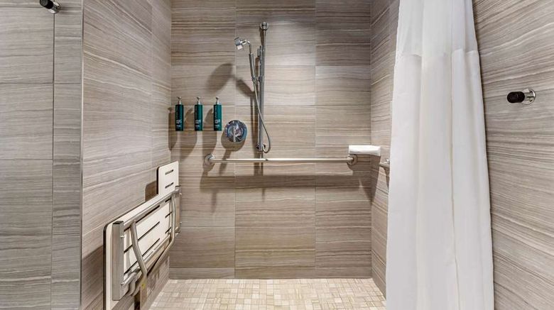 <b>Hilton Club The District Wash DC Room</b>. Images powered by <a href="https://iceportal.shijigroup.com/" title="IcePortal" target="_blank">IcePortal</a>.
