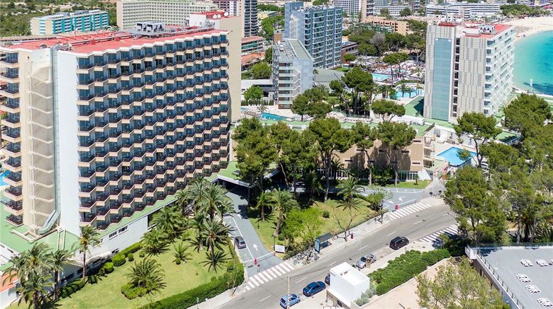 <b>Sol Barbados Exterior</b>. Images powered by <a href="https://iceportal.shijigroup.com/" title="IcePortal" target="_blank">IcePortal</a>.