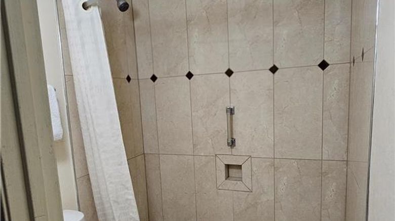 <b>Americas Best Value Inn Mount Vernon Room</b>. Images powered by <a href="https://iceportal.shijigroup.com/" title="IcePortal" target="_blank">IcePortal</a>.