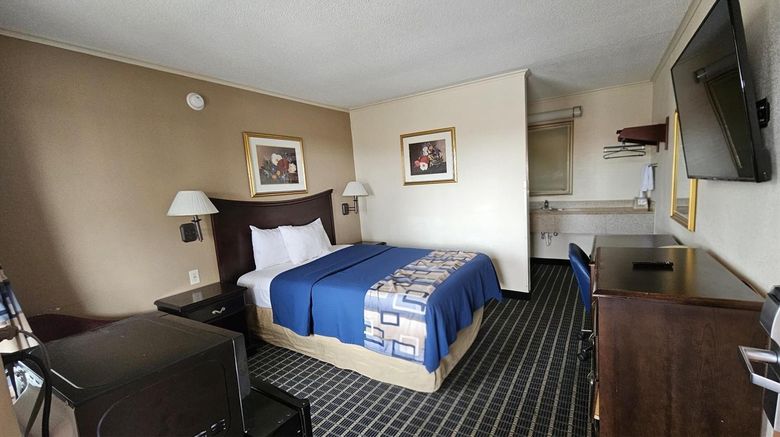 <b>Americas Best Value Inn Mount Vernon Room</b>. Images powered by <a href="https://iceportal.shijigroup.com/" title="IcePortal" target="_blank">IcePortal</a>.