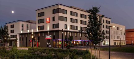 Ibis Saint Quentin en Yvelines Velodrome Exterior