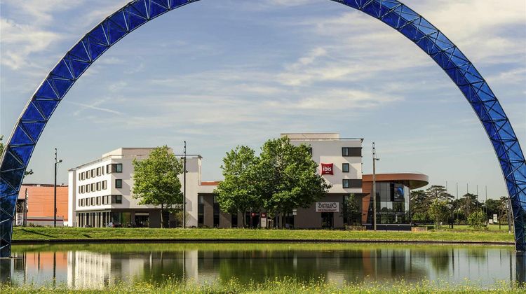 Ibis Saint Quentin en Yvelines Velodrome Other