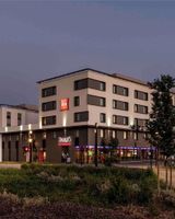 Ibis Saint Quentin en Yvelines Velodrome
