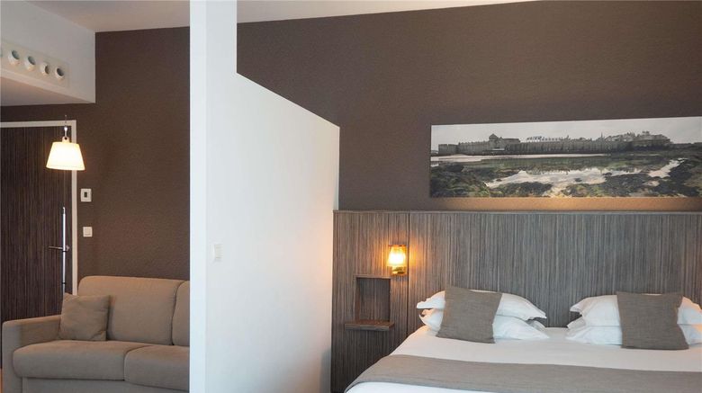 <b>Mercure St Malo Balmoral Hotel Room</b>. Images powered by <a href="https://iceportal.shijigroup.com/" title="IcePortal" target="_blank">IcePortal</a>.
