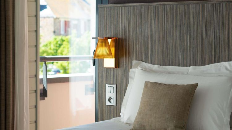 Mercure St Malo Balmoral Hotel Room