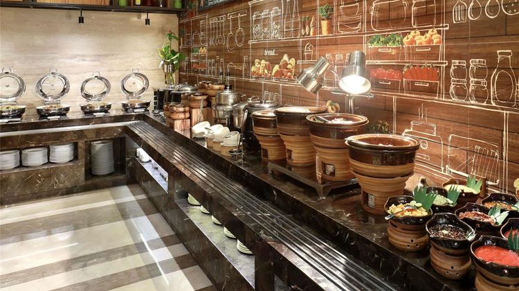 Mercure Jakarta Cikini Restaurant