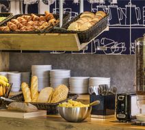 Ibis Budget Saint Quentin Exterior