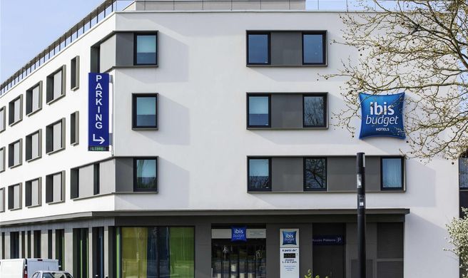 Ibis Budget Saint Quentin Exterior