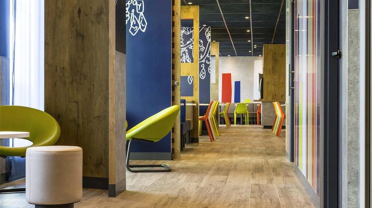 Ibis Budget Saint Quentin Exterior
