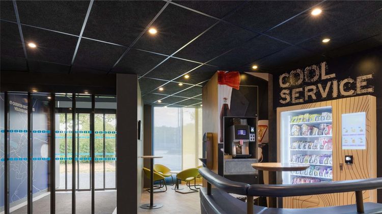 Ibis Budget Saint Quentin Exterior