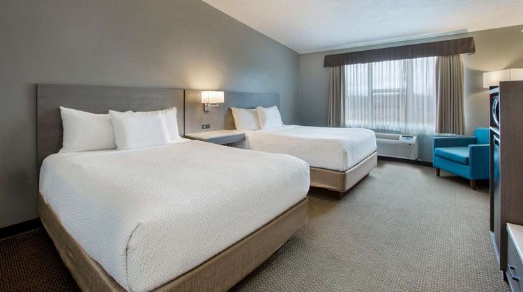 Days Inn & Suites Moncton Room