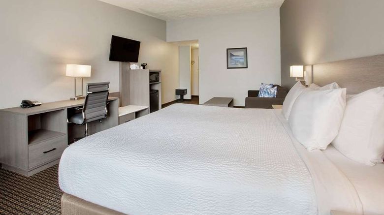<b>Days Inn & Suites Moncton Room</b>. Images powered by <a href="https://iceportal.shijigroup.com/" title="IcePortal" target="_blank">IcePortal</a>.