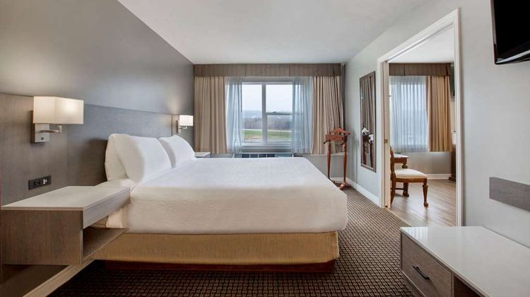 Days Inn & Suites Moncton Room