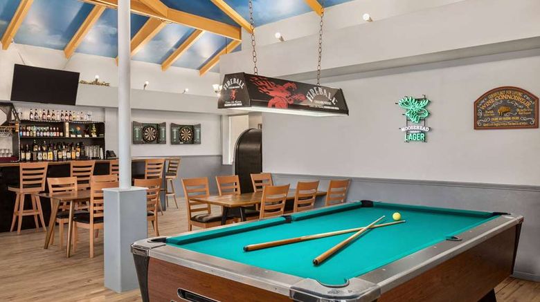 <b>Days Inn & Suites Moncton Restaurant</b>. Images powered by <a href="https://iceportal.shijigroup.com/" title="IcePortal" target="_blank">IcePortal</a>.