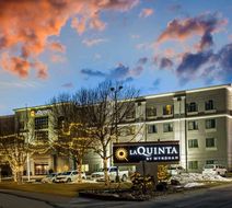 La Quinta Inn & Suites Kearney Exterior