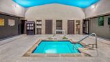 La Quinta Inn & Suites Kearney Pool