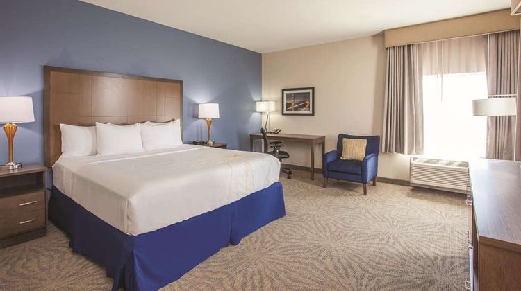 La Quinta Inn & Suites Morgan Hill Room