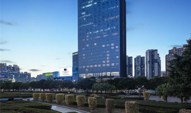 DoubleTree by Hilton Shenzhen Longhua Exterior