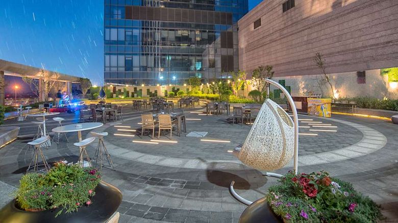 <b>Hilton Jinan South Hotel & Residences Exterior</b>. Images powered by <a href="https://iceportal.shijigroup.com/" title="IcePortal" target="_blank">IcePortal</a>.