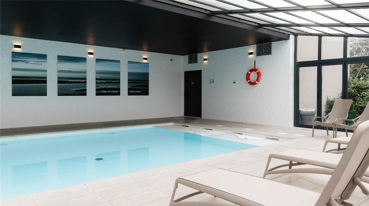 Kyriad Prestige Residence Cabourg Pool