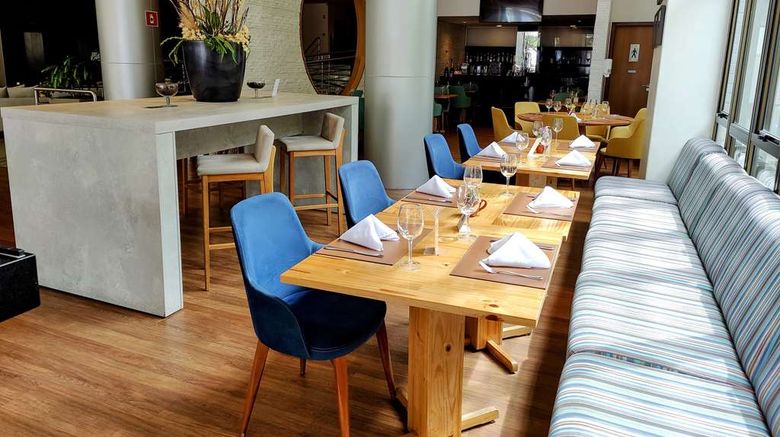 <b>Best Western Premier Maceio Restaurant</b>. Images powered by <a href="https://iceportal.shijigroup.com/" title="IcePortal" target="_blank">IcePortal</a>.