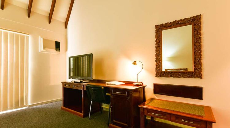 Sanno Marracoonda Airport Hotel Room